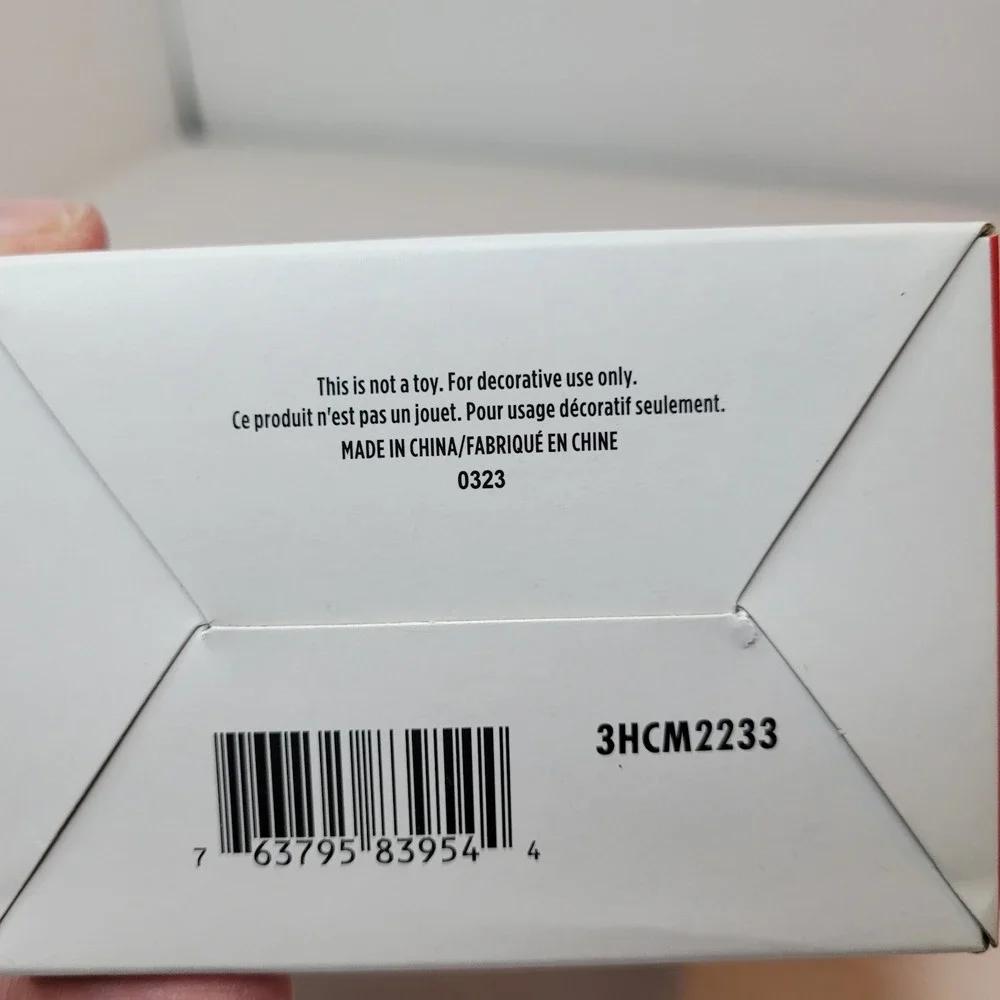 HallmarK Pokémon Pikachu on Poké Ball Ornament‎ Walmart Exclusive Christmas NEW